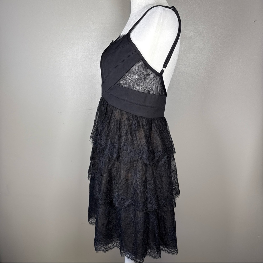 BCBGmaxazria JOSANNA Lace Ponte Bodice Mini Dress Black Size Medium Cocktail - Picture 5 of 15